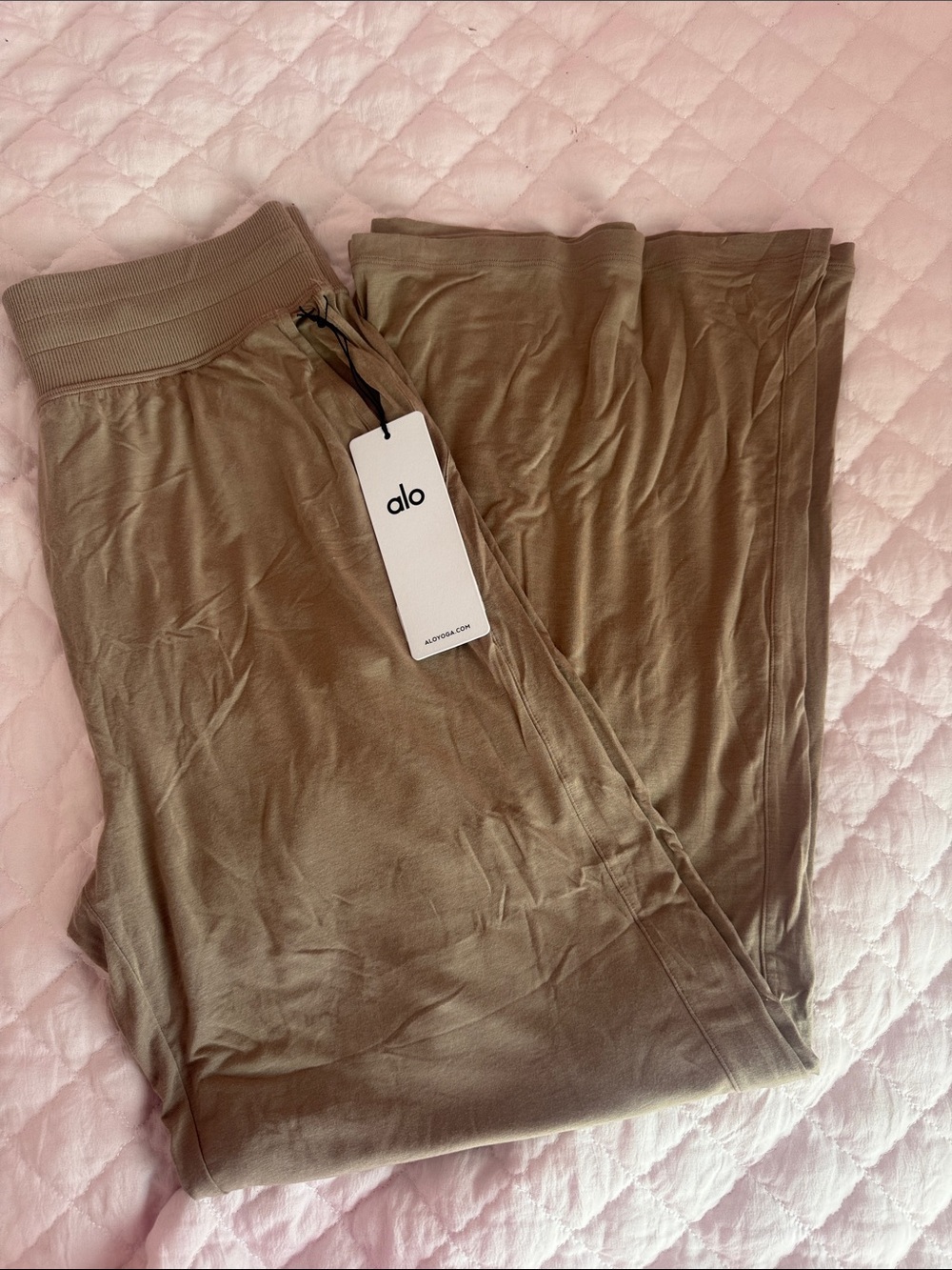 ALO Yoga Lounge Pants in  Taupe